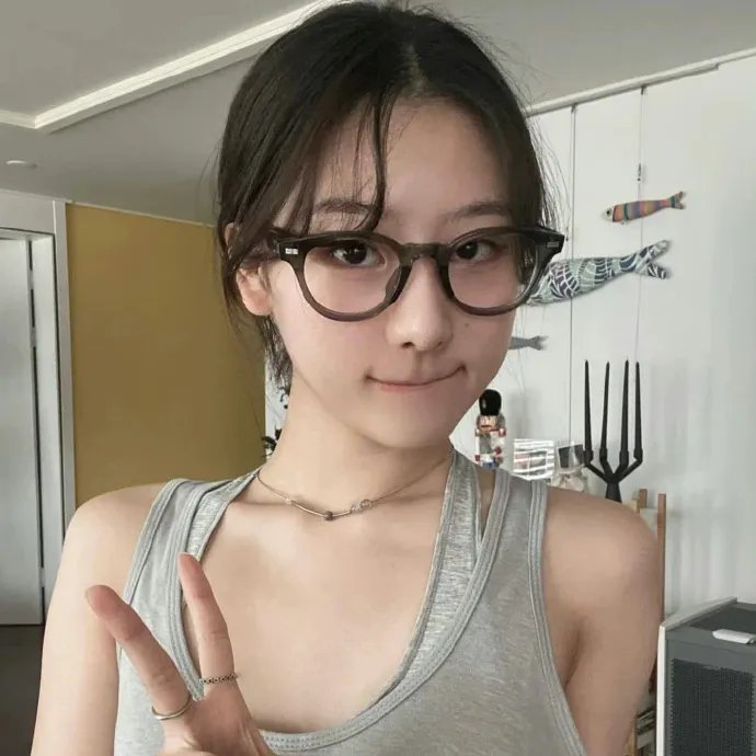 战火四千金